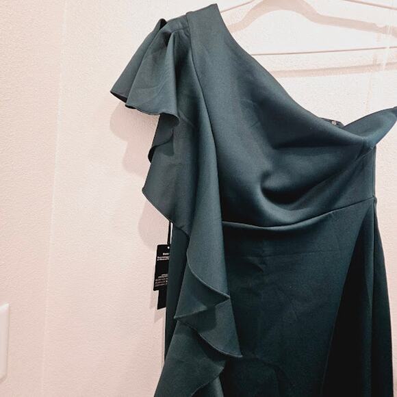Alabalaya Dark Green One Shoulder Prom/Cocktail Dress- Women's Medium - Picture 2 of 4